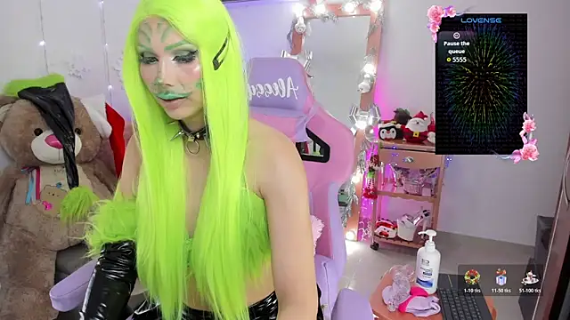 Snapshot of alessandrathedoll chatting on 12-19-25, 07:32 alessandrathedoll online show from 12-19-25, 07:32