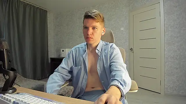 Snapshot of Bananas_dick chatting on 10-04-25, 05:38 Bananas dick online show from 10-04-25, 05:38