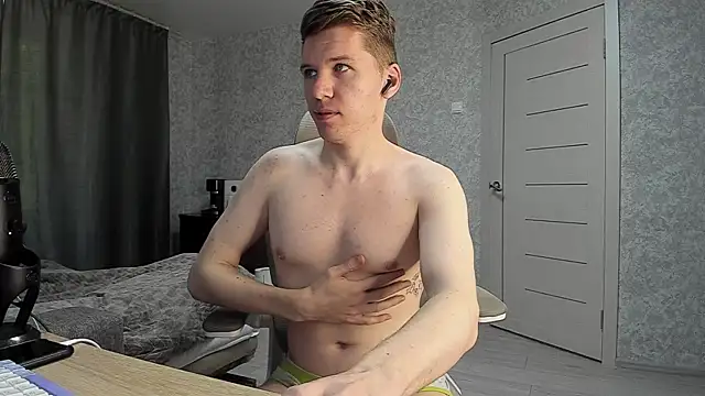 Bananas dick online show from 06-03-26, 08:28