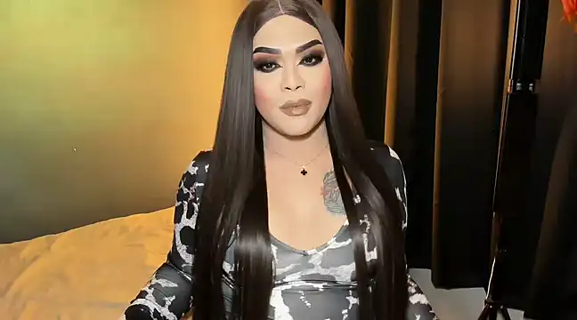 VictoriaEliz online show from 03-07-25, 06:43