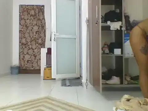 Snapshot of Sweetbaby004 chatting on 03-07-25, 08:33 Sweetbaby004 online show from 03-07-25, 08:33