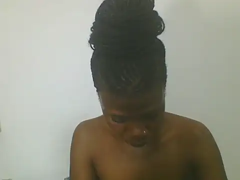 Snapshot of Sweetbaby004 chatting on 09-25-25, 04:16 Sweetbaby004 online show from 09-25-25, 04:16