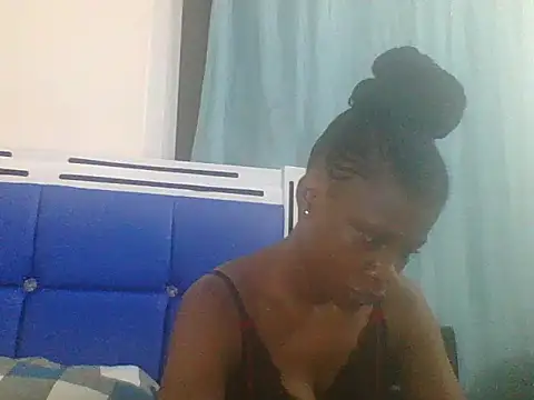 Snapshot of Sweetbaby004 chatting on 09-26-25, 05:39 Sweetbaby004 online show from 09-26-25, 05:39