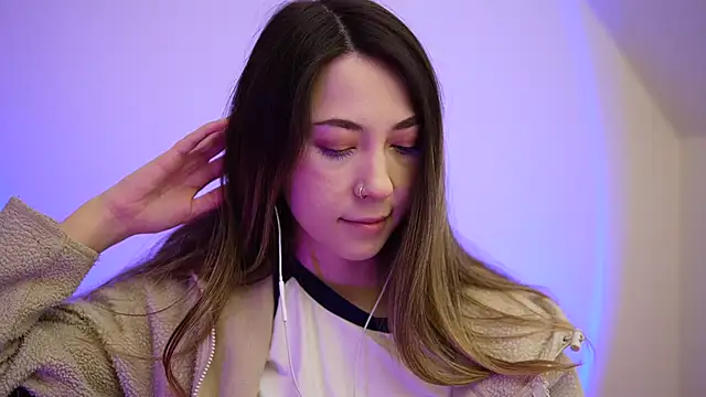 chibi moon  online show from 03-21-25, 09:12