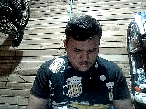 Snapshot of Arcangel_05 chatting on 03-26-26, 03:45 Arcangel 05 online show from 03-26-26, 03:45