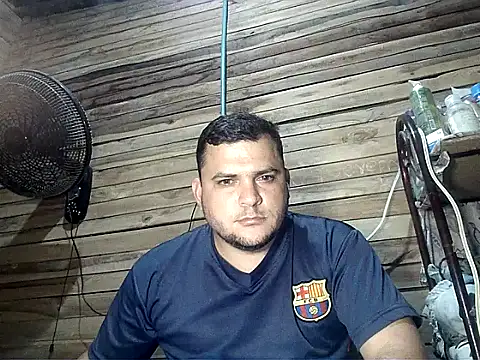 Snapshot of Arcangel_05 chatting on 06-04-26, 04:18 Arcangel 05 online show from 06-04-26, 04:18