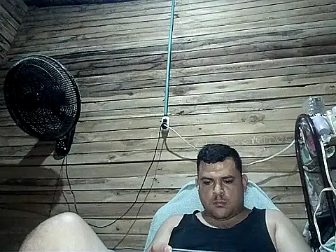 Snapshot of Arcangel_05 chatting on 07-07-26, 06:47 Arcangel 05 online show from 07-07-26, 06:47