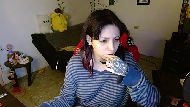 Snapshot of MaryJannes chatting on 04-22-26, 07:22 MaryJannes online show from 04-22-26, 07:22