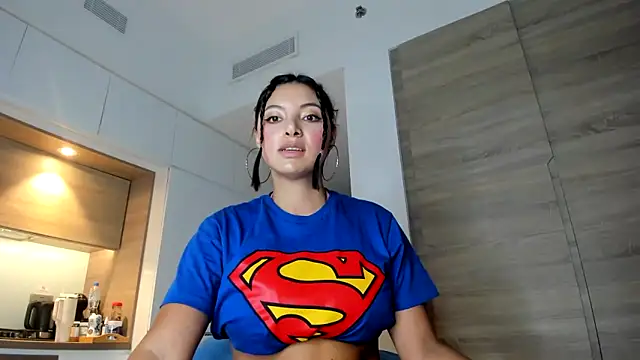 Snapshot of alexademie1 chatting on 10-10-25, 01:43 alexademie1 online show from 10-10-25, 01:43