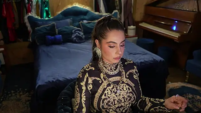 VanessaDoyle online show from 09-30-25, 12:15