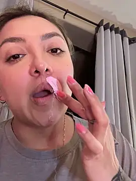 drizzypeach602 online show from 02-12-25, 08:49