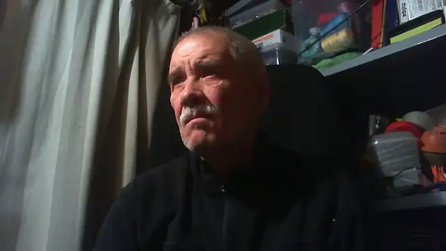 nonnomaturobisex online show from 10-15-25, 05:13