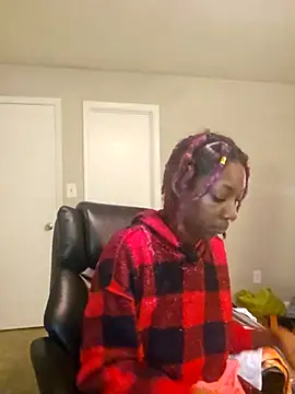 Snapshot of oliviaprettypussy chatting on 03-16-26, 11:25 oliviaprettypussy online show from 03-16-26, 11:25