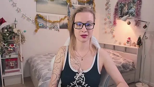 Snapshot of MissRightX chatting on 01-13-26, 08:41 MissRightX online show from 01-13-26, 08:41