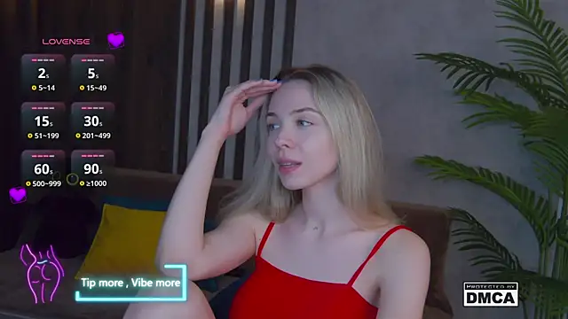 Holl1Would online show from 02-12-25, 10:37