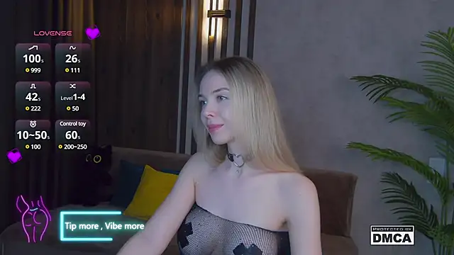 Holl1Would online show from 03-02-25, 10:59