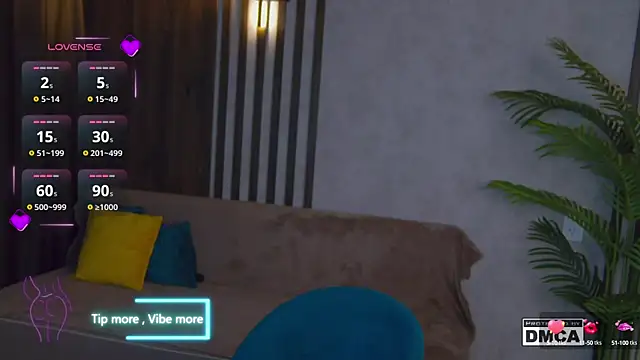 Holl1Would online show from 03-14-25, 03:48