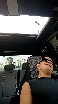 Roberts8inchcock online show from 11-28-25, 12:24