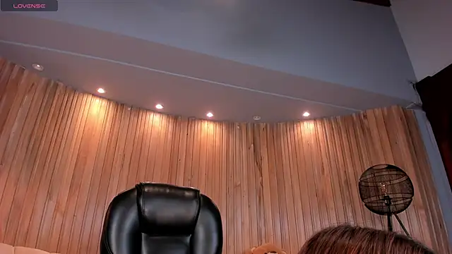 Snapshot of LexieWayne chatting on 02-01-25, 03:28 LexieWayne online show from 02-01-25, 03:28