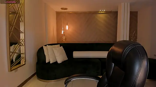 Snapshot of LexieWayne chatting on 09-20-25, 12:50 LexieWayne online show from 09-20-25, 12:50