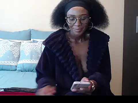 yummycherryxx online show from 11-06-25, 07:31