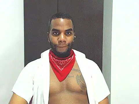 Snapshot of Rene_hotman chatting on 02-13-25, 04:00 Rene hotman online show from 02-13-25, 04:00