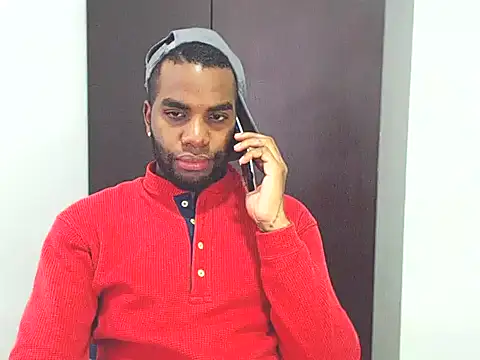 Snapshot of Rene_hotman chatting on 02-17-25, 07:42 Rene hotman online show from 02-17-25, 07:42