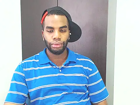 Snapshot of Rene_hotman chatting on 02-18-25, 07:41 Rene hotman online show from 02-18-25, 07:41