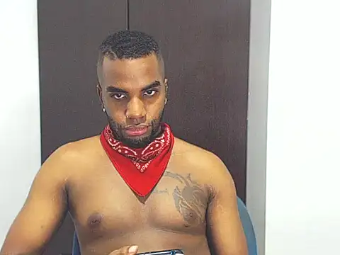 Snapshot of Rene_hotman chatting on 02-24-25, 12:20 Rene hotman online show from 02-24-25, 12:20