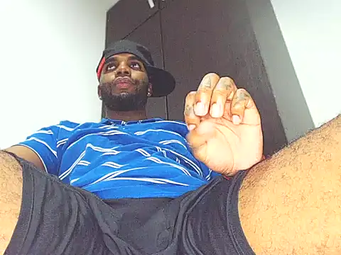 Snapshot of Rene_hotman chatting on 02-28-25, 10:50 Rene hotman online show from 02-28-25, 10:50