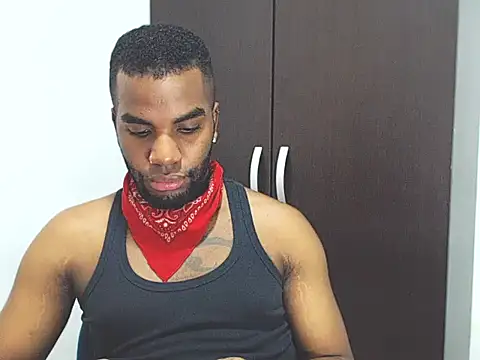 Snapshot of Rene_hotman chatting on 03-17-25, 07:48 Rene hotman online show from 03-17-25, 07:48