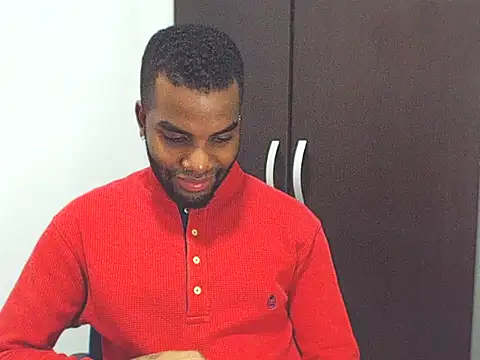 Snapshot of Rene_hotman chatting on 03-20-25, 07:35 Rene hotman online show from 03-20-25, 07:35