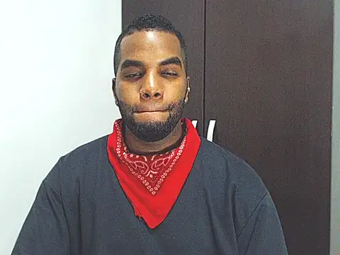 Snapshot of Rene_hotman chatting on 03-22-25, 07:53 Rene hotman online show from 03-22-25, 07:53