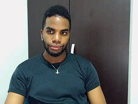 Snapshot of Rene_hotman chatting on 09-30-25, 08:03 Rene hotman online show from 09-30-25, 08:03