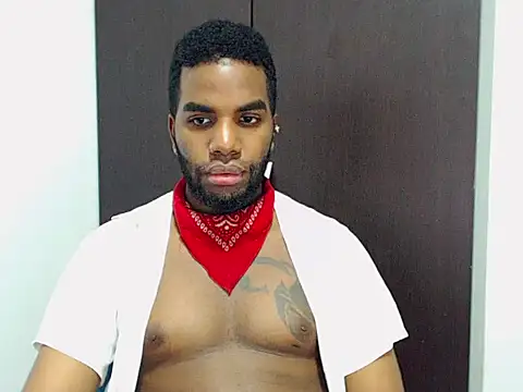 Snapshot of Rene_hotman chatting on 10-08-25, 07:33 Rene hotman online show from 10-08-25, 07:33