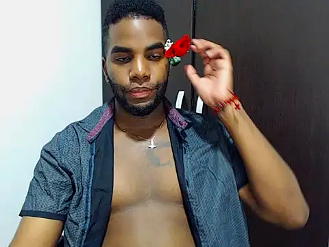 Snapshot of Rene_hotman chatting on 10-22-25, 07:35 Rene hotman online show from 10-22-25, 07:35