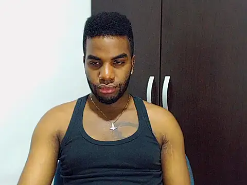 Snapshot of Rene_hotman chatting on 10-28-25, 09:17 Rene hotman online show from 10-28-25, 09:17