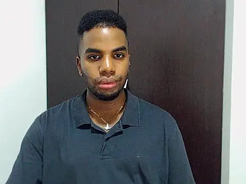 Snapshot of Rene_hotman chatting on 11-04-25, 08:19 Rene hotman online show from 11-04-25, 08:19