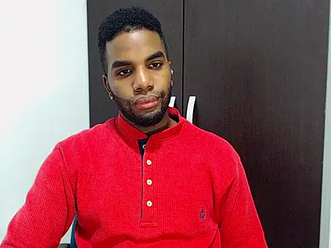 Snapshot of Rene_hotman chatting on 11-13-25, 07:35 Rene hotman online show from 11-13-25, 07:35