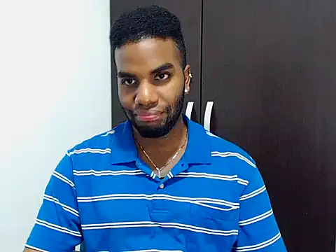 Snapshot of Rene_hotman chatting on 11-14-25, 08:07 Rene hotman online show from 11-14-25, 08:07