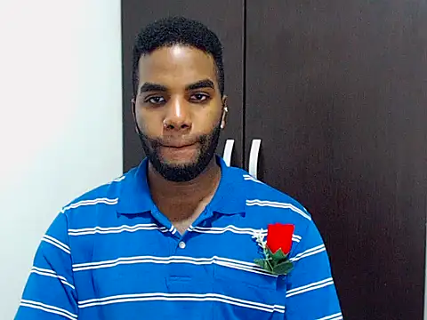 Snapshot of Rene_hotman chatting on 11-19-25, 08:09 Rene hotman online show from 11-19-25, 08:09