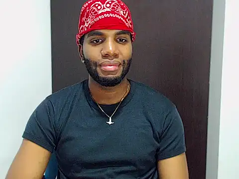 Snapshot of Rene_hotman chatting on 11-24-25, 07:57 Rene hotman online show from 11-24-25, 07:57