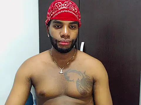 Snapshot of Rene_hotman chatting on 11-26-25, 08:54 Rene hotman online show from 11-26-25, 08:54