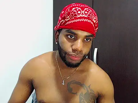 Snapshot of Rene_hotman chatting on 11-29-25, 08:12 Rene hotman online show from 11-29-25, 08:12