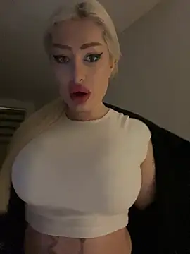 Snapshot of JennaLinn chatting on 03-18-25, 07:31 JennaLinn online show from 03-18-25, 07:31