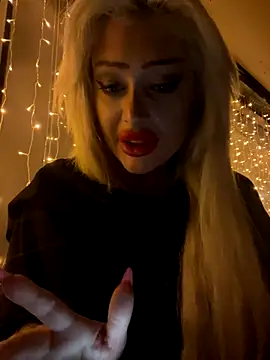 Snapshot of JennaLinn chatting on 10-16-25, 10:55 JennaLinn online show from 10-16-25, 10:55