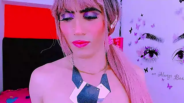 priscilahotker online show from 02-02-25, 09:08
