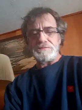 Snapshot of OralDesires2 chatting on 01-10-26, 02:19 OralDesires2 online show from 01-10-26, 02:19