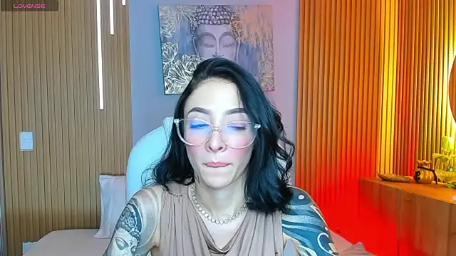 barbie scoth  online show from 06-12-26, 10:41