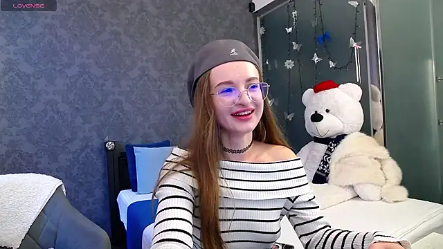 KateJonson online show from 10-31-25, 12:17